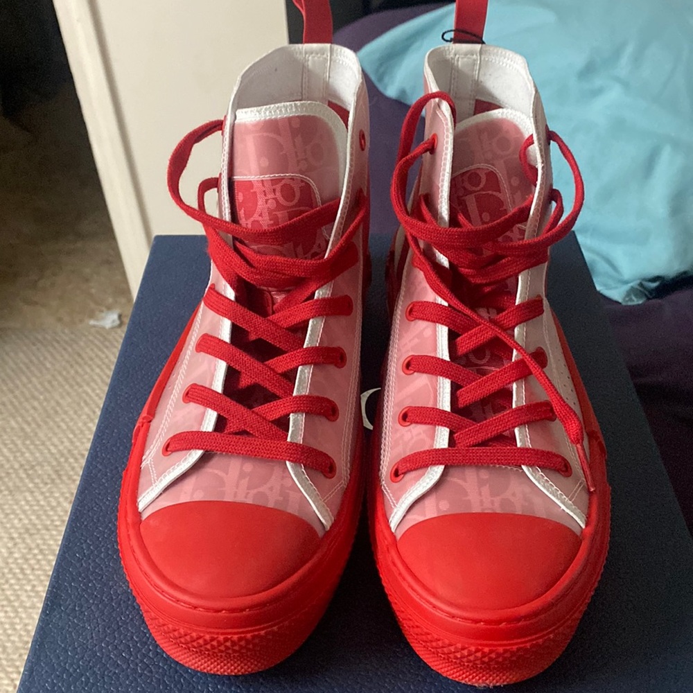 Only worn once diors in great condition